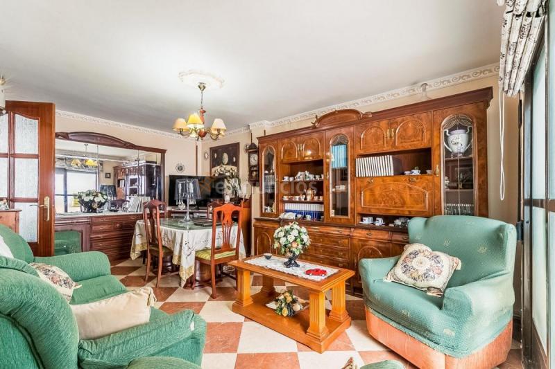 Apartamento en venta en  Zona Cueva de Menga, Antequera