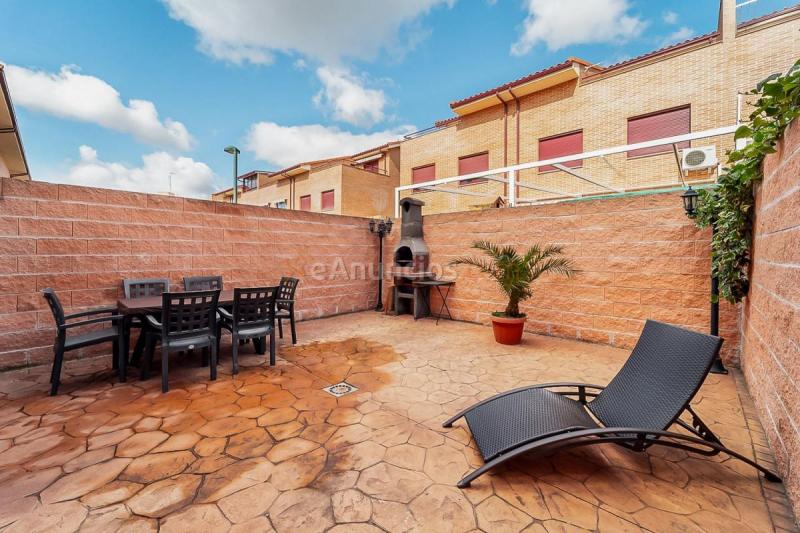 Adosado en venta en  Marchamalo