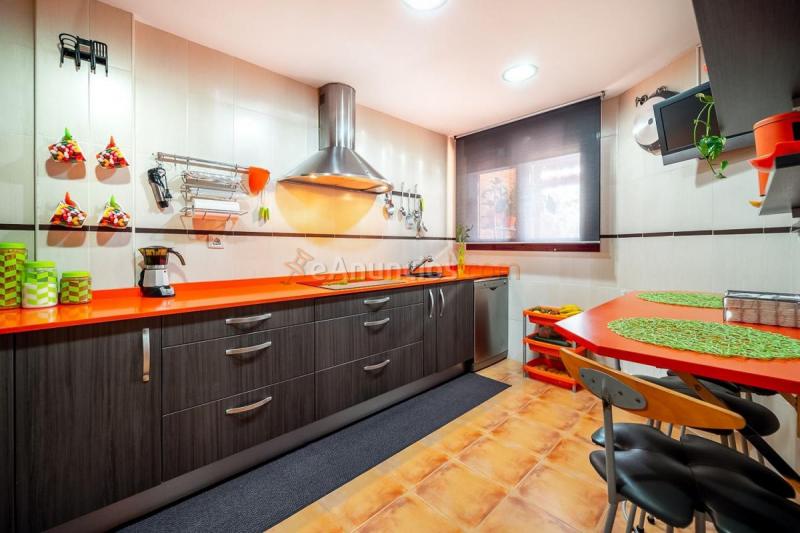 Adosado en venta en  Marchamalo