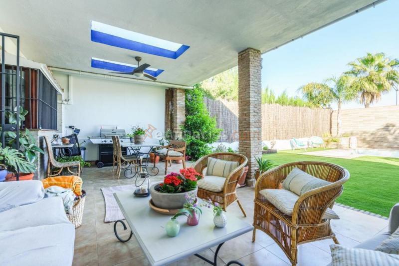 Adosado en venta en  Condequinto, Montequinto