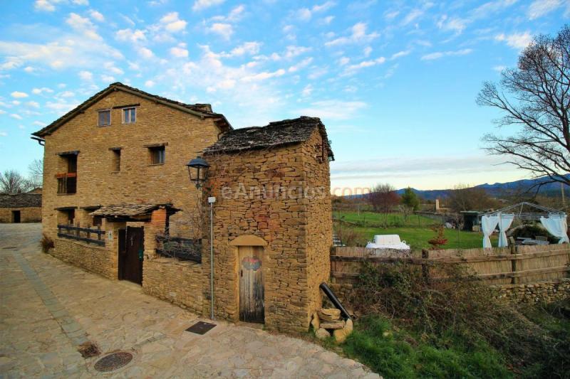 Adosado en venta en  Sufrimiento Aragones, Poblaciones sur, Jaca