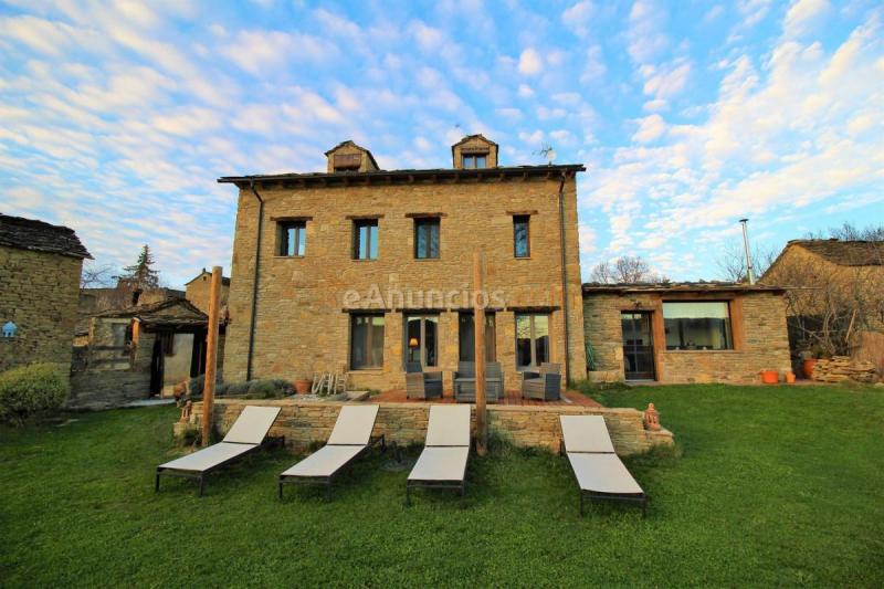 Adosado en venta en  Sufrimiento Aragones, Poblaciones sur, Jaca