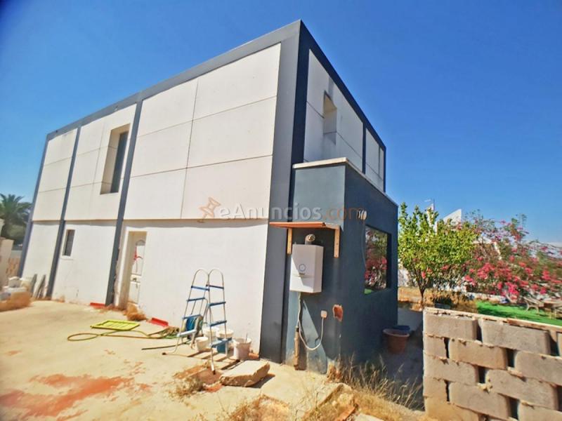 Adosado en venta en  Entrepinos, L'Eliana