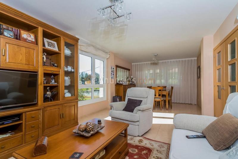 Adosado en venta en  Nós, Oleiros