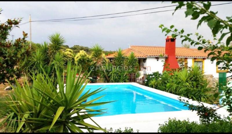 Adosado en venta en  Malpartida de Plasencia