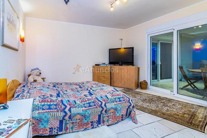 Adosado en venta en  Benajarafe