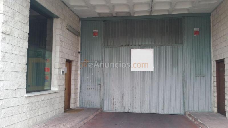 Edificio en venta en  Puerto de Navafría, Norte - Universidad, Móstoles