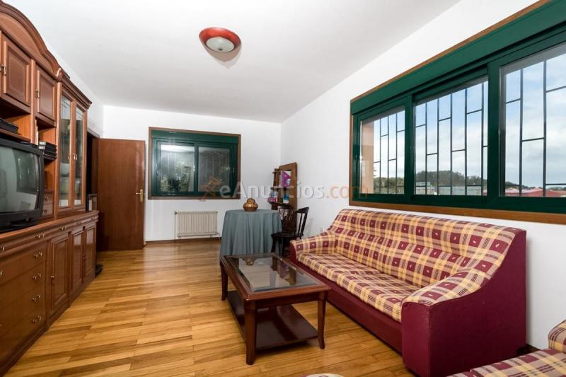 Adosado en venta en  Bergondo