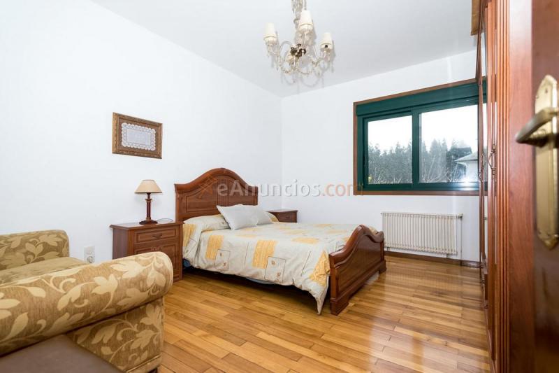 Adosado en venta en  Bergondo