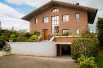 Adosado en venta en  Armentia - Ciudad Jardín, Vitoria-Gasteiz