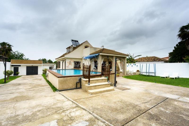 Adosado en venta en  La Hacienda - Nueva Andalucía, Dos Hermanas