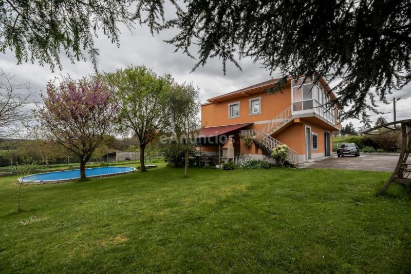 Adosado en venta en  Chantada