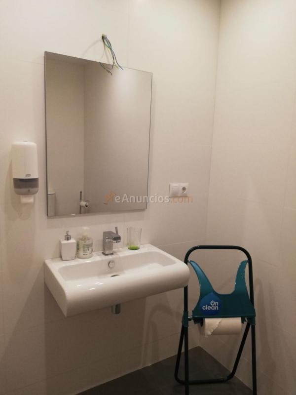 Local Comercial en venta en  Carretera de Cádiz, Málaga