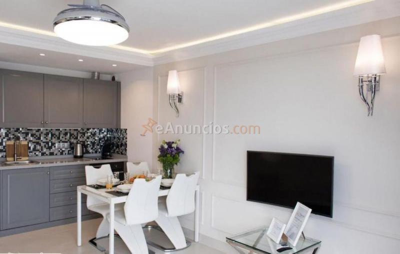 Apartamento en venta en Avenida Austria, Costa Adeje, Adeje