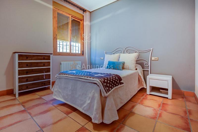 Adosado en venta en  Santa Rosa - Valdeolleros, Córdoba