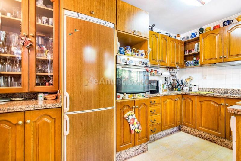 Adosado en venta en  Rio Real-Los Monteros, Marbella