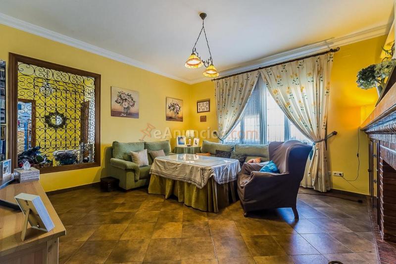 Adosado en venta en  Fuente de Piedra