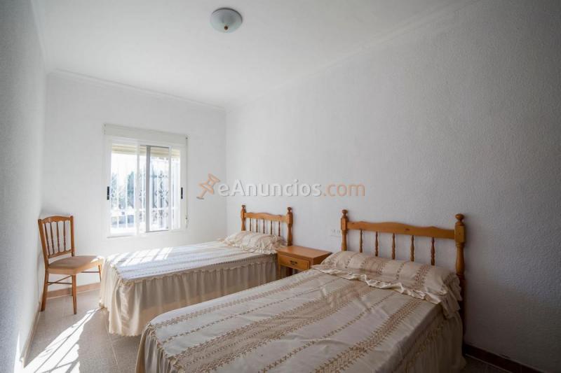 Adosado en venta en  Monovar