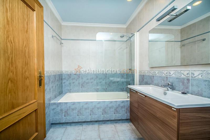 Adosado en venta en Avenida de Madrid, San Adrián - La Cava, Logroño