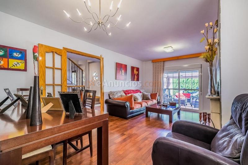 Adosado en venta en  Puerto de la Torre, Málaga