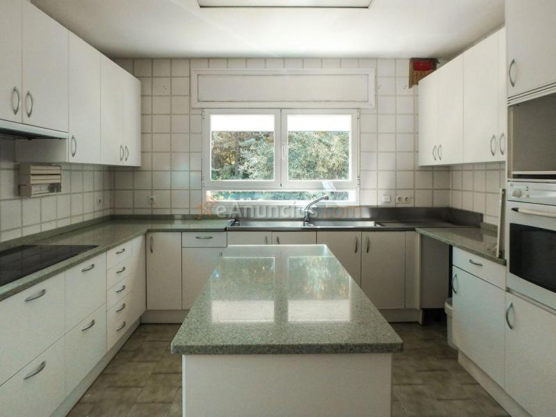 Adosado en venta en  Moncloa, Madrid