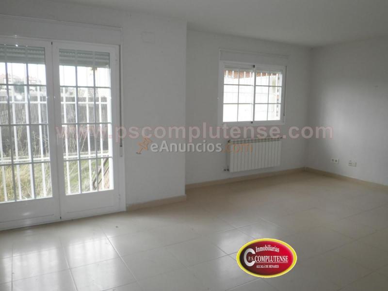 Casa en venta en  Loeches