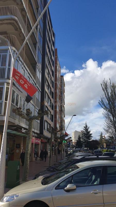 Local Comercial en alquiler en Avenida DE LOS DERECHOS HUMANOS, Capiscol - Gamonal, Burgos