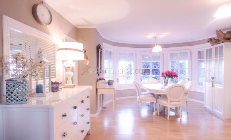 Adosado en venta en Via dels Ametllers, Pallej