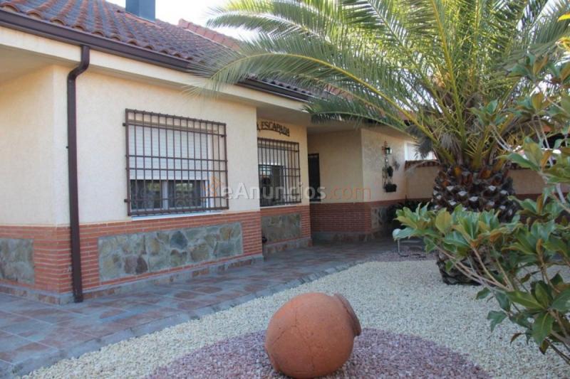 Casa en venta en  Novés