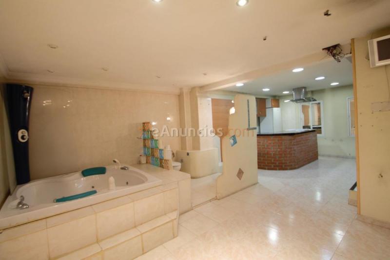 Local Comercial en venta en Avenida DONOSTIARRA, Ciudad Lineal, Madrid