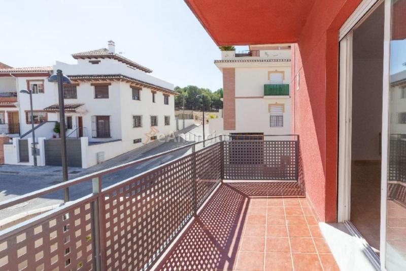 Apartamento en venta en  Julian Besteiro, La Zubia
