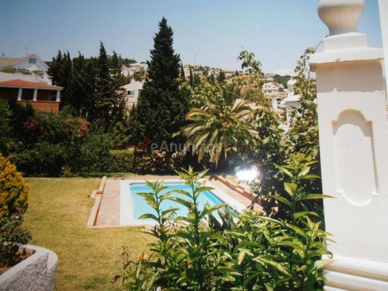 Adosado en venta en  Puerto de la Torre, Málaga