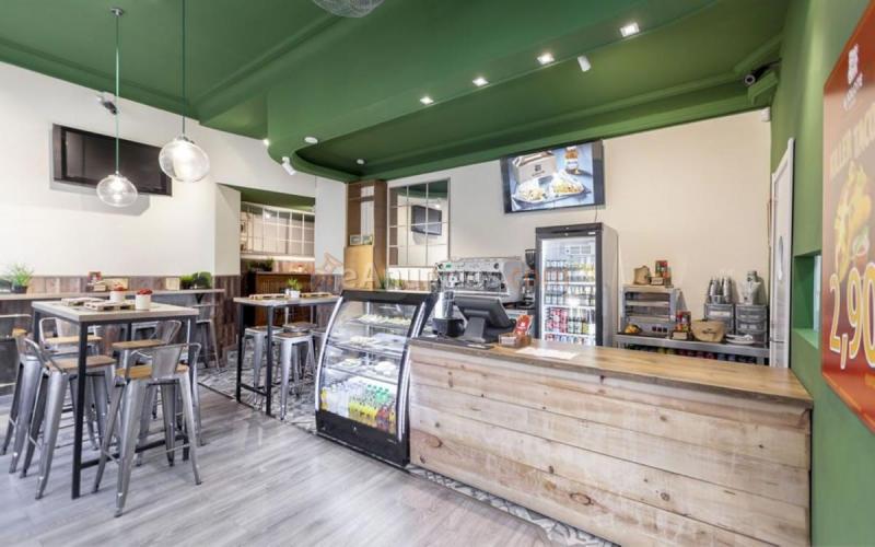 Local Comercial en alquiler en  Moncloa, Madrid