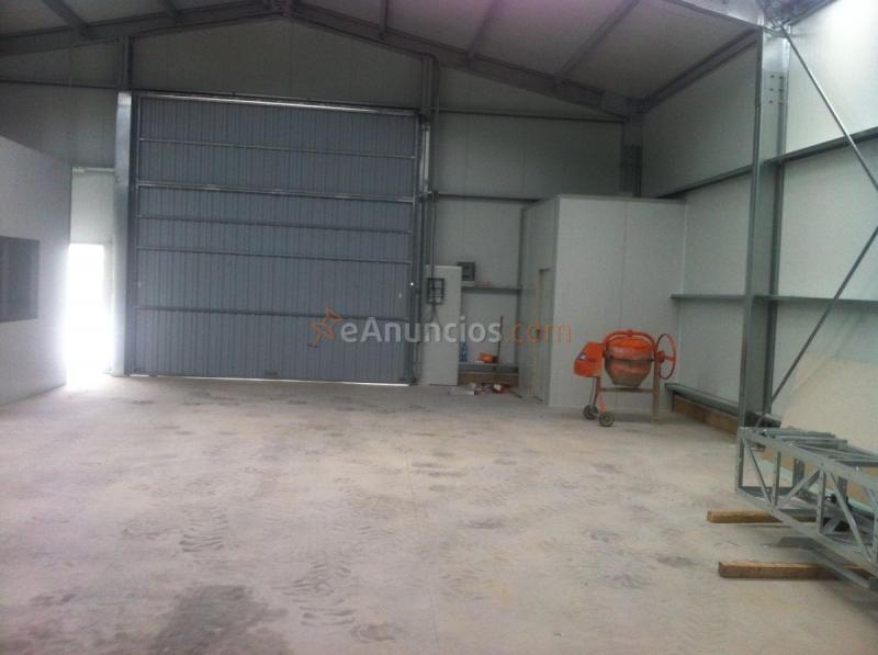 Edificio en alquiler en  La Garena, Alcalá de Henares