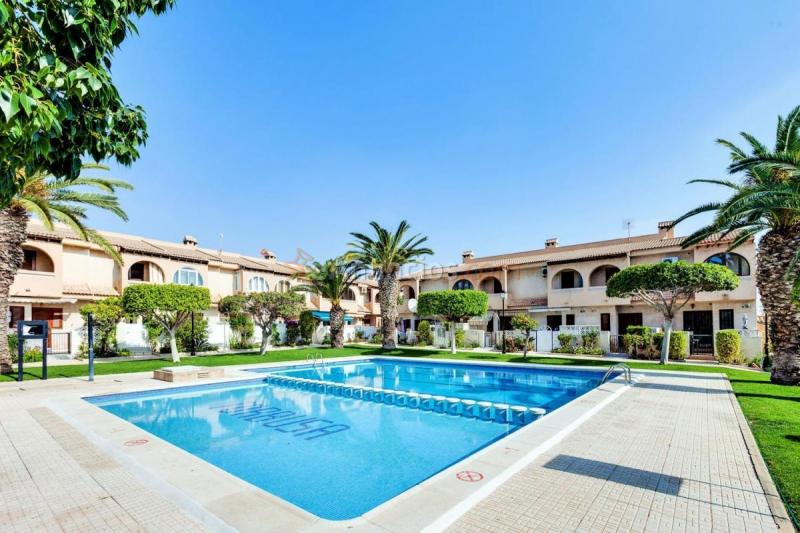 Casa en venta en  berta von sutter, Playa de los Locos, Torrevieja