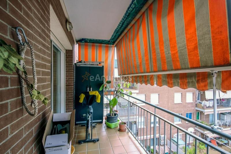 Apartamento en venta en  Nou Barris, Barcelona