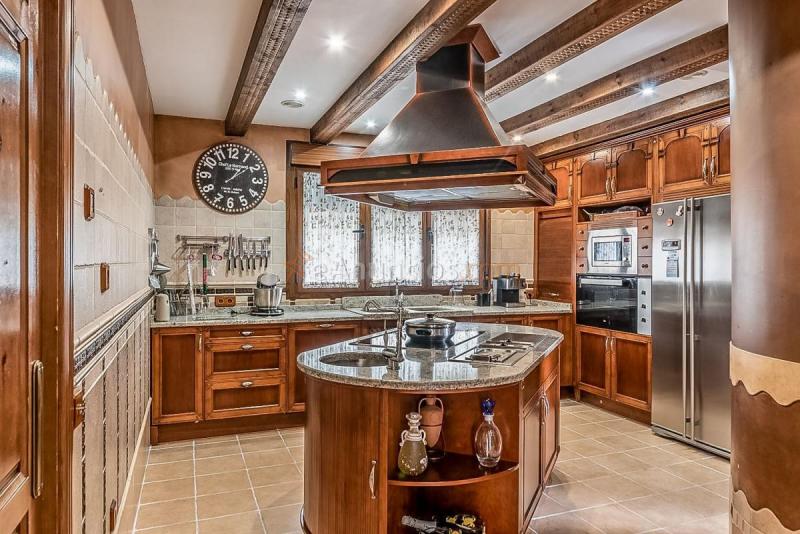 Adosado en venta en  Parque - Ctra de Ugena, Illescas