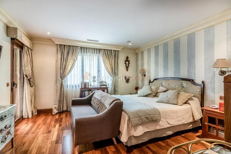 Adosado en venta en  Parque - Ctra de Ugena, Illescas