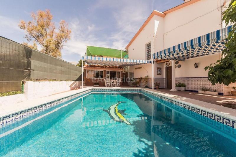 Adosado en venta en  Puerto de la Torre, Málaga