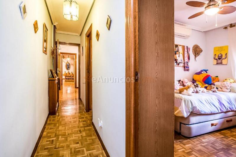 Apartamento en venta en  Ciudad Lineal, Madrid