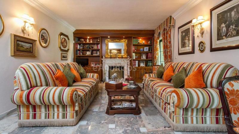 Adosado en venta en  San Pedro de Alcántara, Marbella