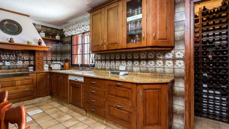 Adosado en venta en  San Pedro de Alcántara, Marbella