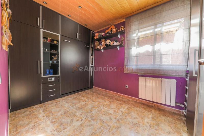 Adosado en venta en  Montigal -Sant Crist, Badalona