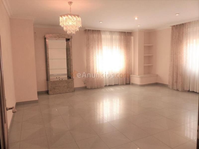 Casa en alquiler en  Núcleo Urbano, La Pobla de Vallbona