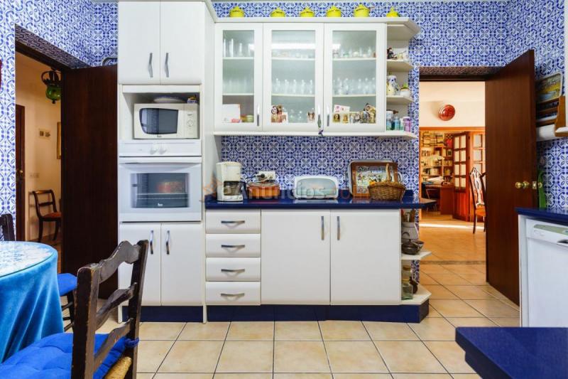 Adosado en venta en  Carrion de los Céspedes