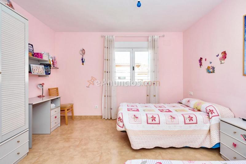 Adosado en venta en  Belicena