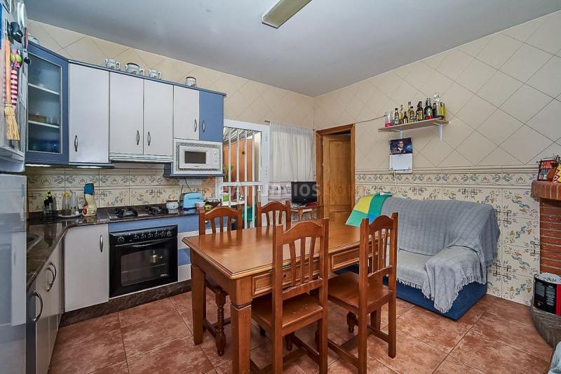 Adosado en venta en  Tijola