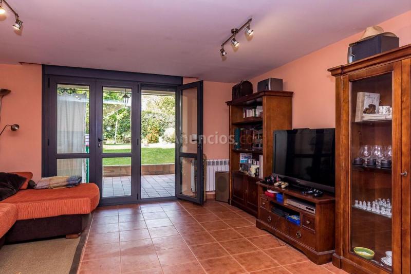 Adosado en venta en  Villaquilambre