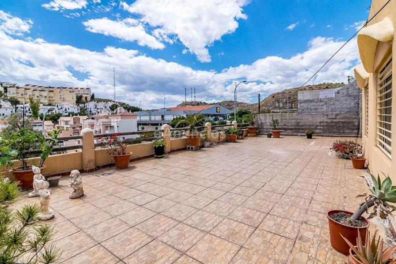 Adosado en venta en  Cotomar - Urbanizaciones, Rincón de la Victoria