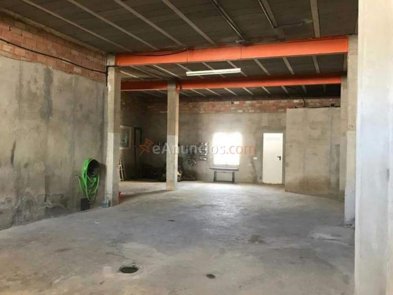 Adosado en venta en  Lopera